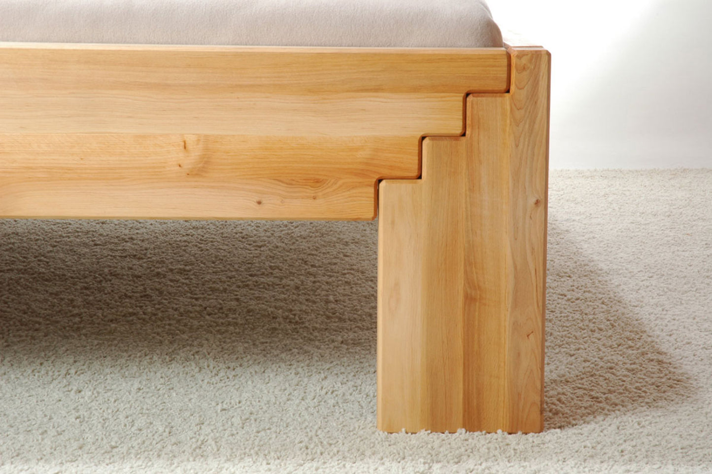 Massivholzbett PORTO 50 PLUS