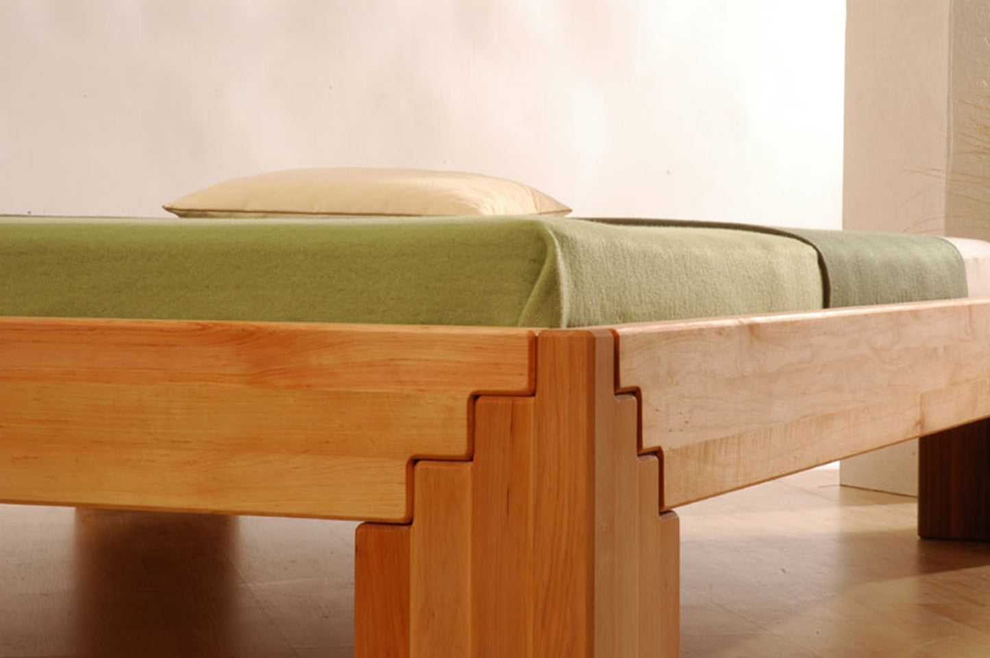 Massivholzbett PORTO